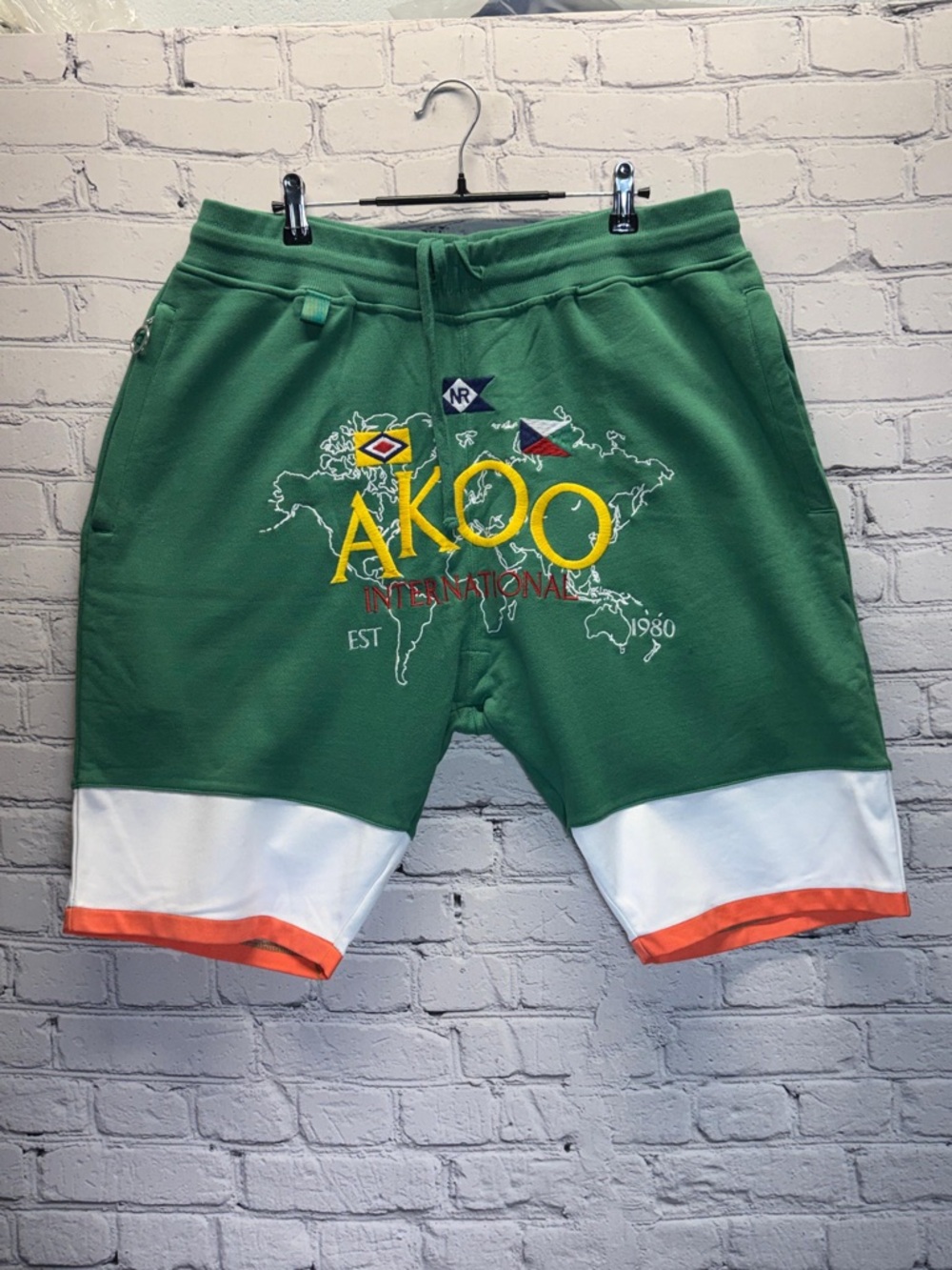 Mens AKOO International  Shorts, Size 2XL, Green